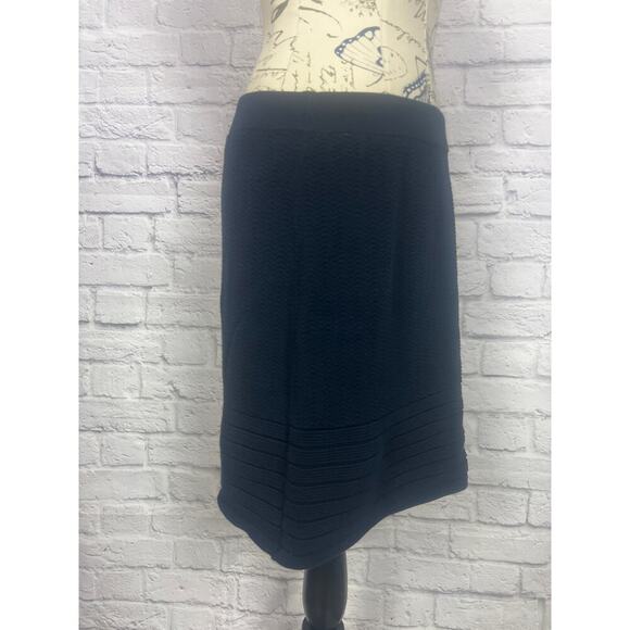 CAbi Navy Blue Pencil Skirt Style # 290 Women Medium - Picture 2 of 3